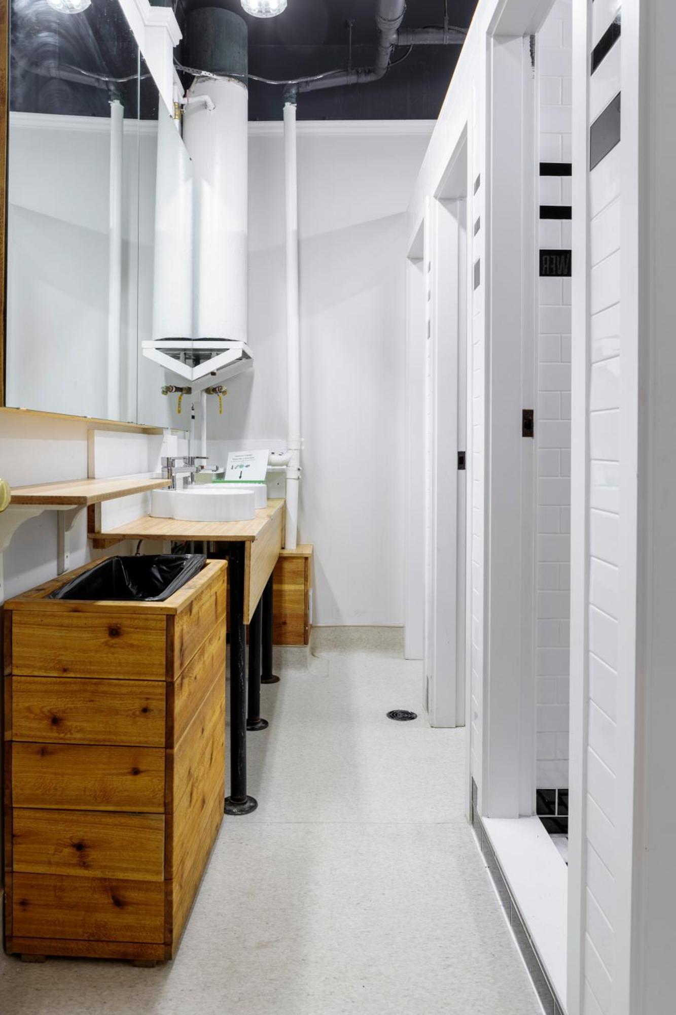 Camera Privata con Bagno in Comune